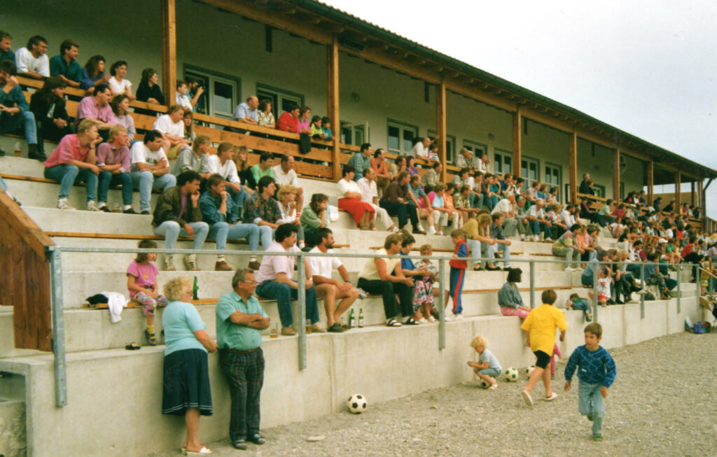 Zuschauer im Juni 1992 - 70 Jahre
